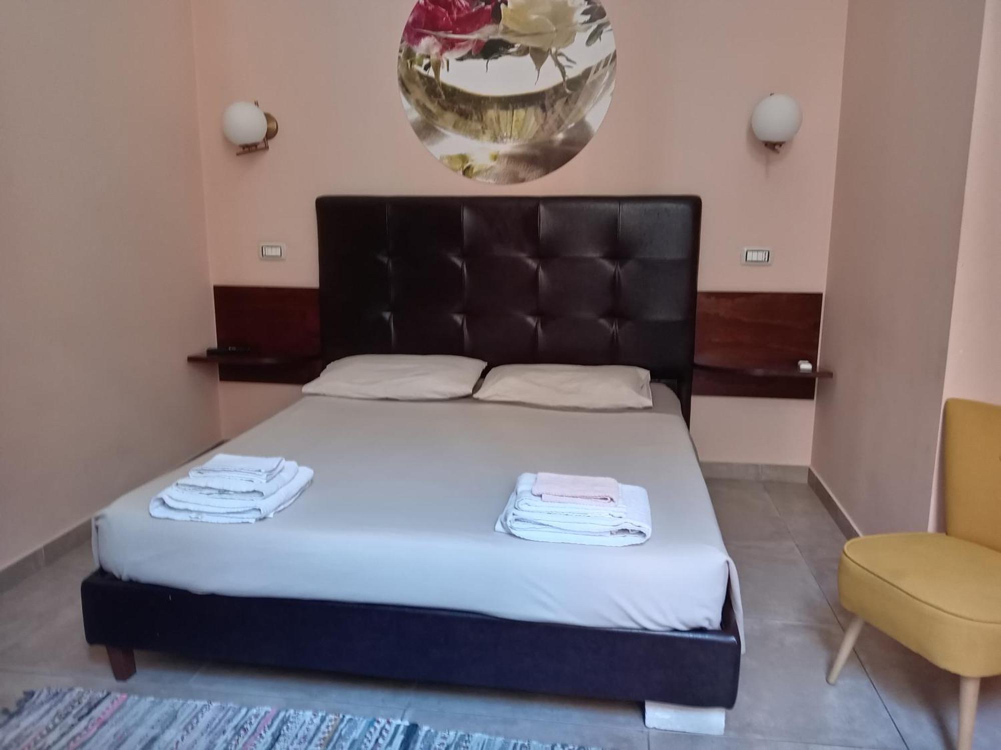 Piazza Verdi Liberty House Лечче Екстер'єр фото